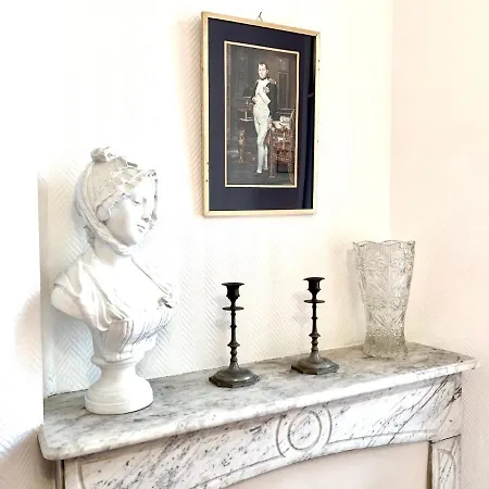 Riviera: Spacious 5-room Duplex Near Sea In Old Town Port Apartment Nice