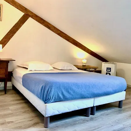Riviera: Spacious 5-room Duplex Near Sea In Old Town Port Apartment Nice