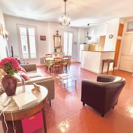 Apartment Riviera: Spacious 5-room Duplex Near Sea In Old Town Port Nice