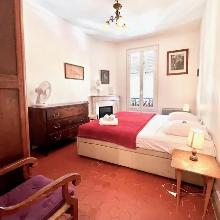 Riviera: Spacious 5-room Duplex Near Sea In Old Town Port Nice